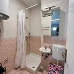 Apartment Place Split